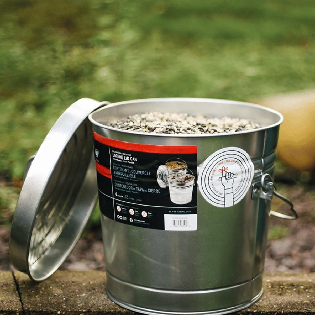Galvanized Steel Locking Lid Storage Can 6-Gallon R91113